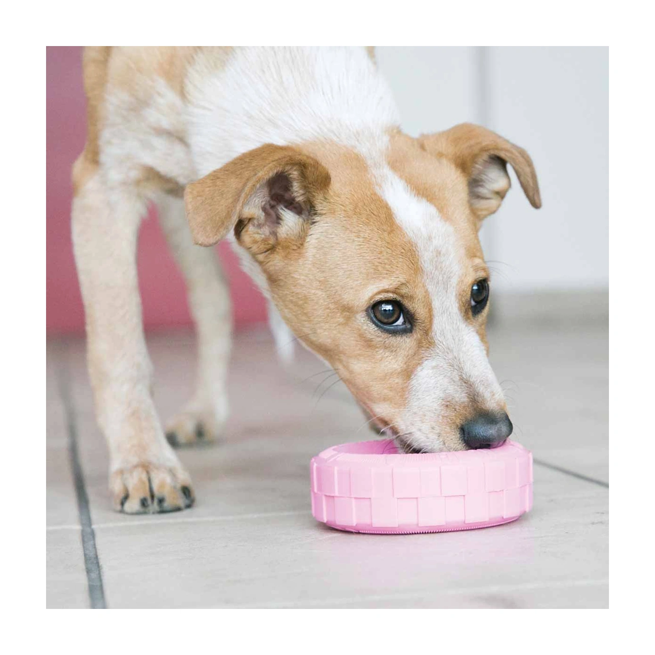KONG Puppy Tyres M/L - fyldbart gummidæk til hvalpe