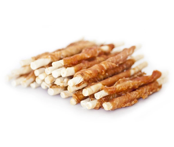 Tyggerulle Treateaters Twisted Chicken 350 g - Tyggeben til hunde