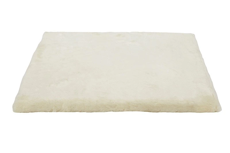 Kattens no 1 Bund med plys 50x50 cm Cream