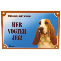 Her vogter jeg skilt med Basset