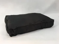 Hundepude behandlet med permetrin M-L 100 x 70 x 10 cm Sort